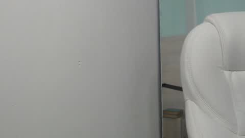 Snapshot of sussy_leon chatting on February 13, 2025, 12:43 pm sussy leon online show from February 13, 2025, 12:43 pm