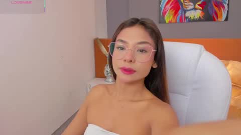 sussy_sweet4u online show from March 1, 2025, 8:45 am