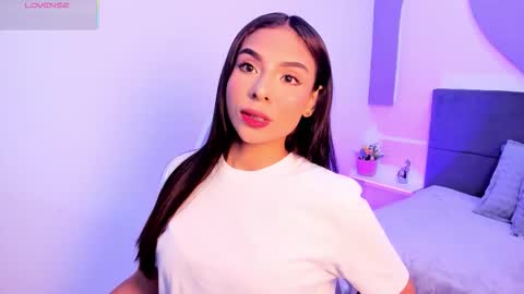 sussy_sweet4u online show from November 8, 2025, 9:42 am