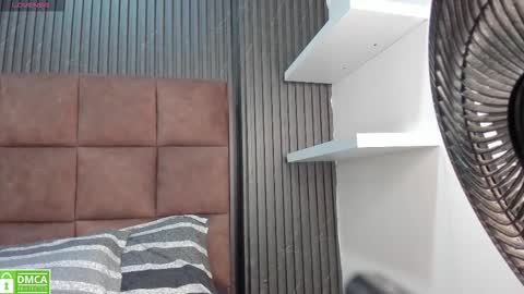 Snapshot of sussy_vixen chatting on January 13, 2026, 4:07 am sussy_vixen online show from January 13, 2026, 4:07 am