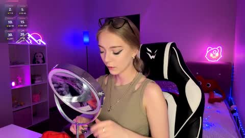 Jessica online show from March 25, 2026, 1:28 pm