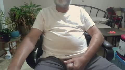 suthernguy54 online show from July 28, 2026, 2:40 am