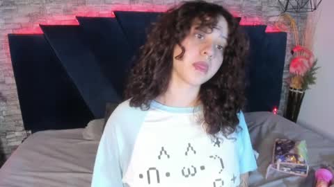 suxan_white online show from April 12, 2026, 12:10 pm