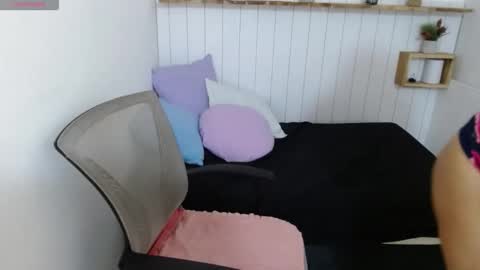 Suxxxy online show from November 25, 2025, 2:50 pm