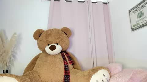 Snapshot of suzan__cooper2 chatting on October 29, 2025, 5:36 pm suzan__cooper2 online show from October 29, 2025, 5:36 pm