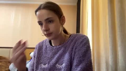 Snapshot of suzannetigerino chatting on May 2, 2026, 7:35 am Emila online show from May 2, 2026, 7:35 am