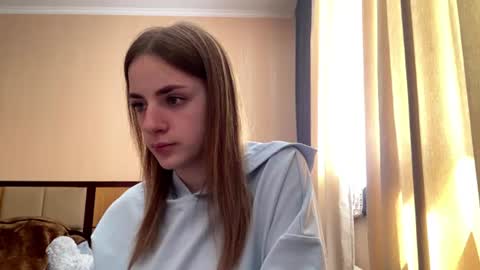 Snapshot of suzannetigerino chatting on June 16, 2026, 11:13 am Emila online show from June 16, 2026, 11:13 am