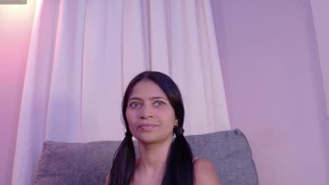 Snapshot of suzyfox chatting on March 1, 2026, 8:11 pm Suzy online show from March 1, 2026, 8:11 pm