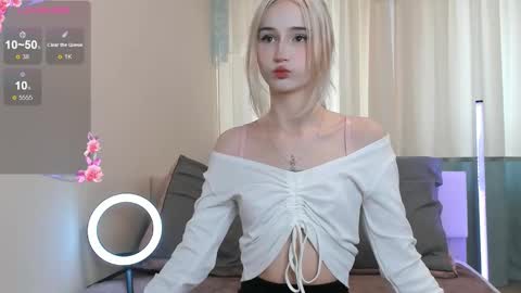 Snapshot of sw33t__berry chatting on September 22, 2025, 5:09 am l1sa spears online show from September 22, 2025, 5:09 am