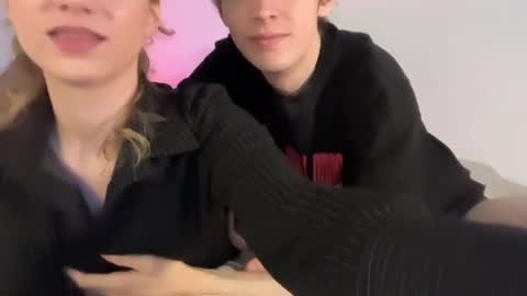 Denis and Mia online show from April 16, 2026, 1:34 pm