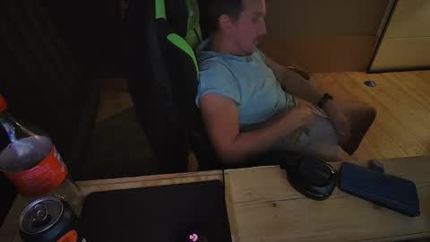 swaicy1990 online show from October 24, 2025, 9:22 pm