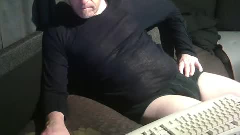 ArnSwart online show from November 14, 2025, 4:11 am