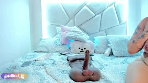 Nikki model independent online show from April 9, 2026, 6:19 am