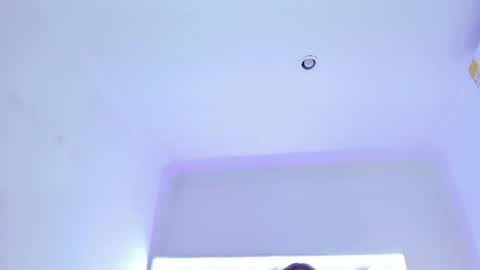 Snapshot of sweeetcruvyx chatting on June 18, 2026, 9:30 pm Nikki model independent online show from June 18, 2026, 9:30 pm
