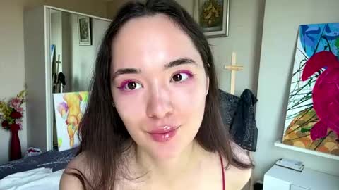 sweeetiiefox online show from March 19, 2026, 3:32 am