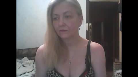 Snapshot of sweet4blonde609 chatting on March 7, 2025, 6:35 am sweet4blonde609 online show from March 7, 2025, 6:35 am