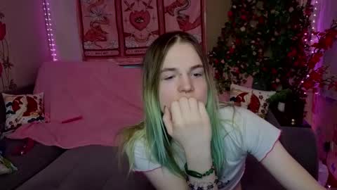 Haeyang  Torry online show from February 13, 2026, 6:20 am