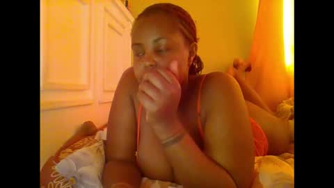 sweet52537 online show from October 24, 2025, 7:27 am