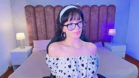 Sweet 1Angel online show from February 1, 2026, 4:11 am