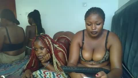 Snapshot of sweet_22ass chatting on December 14, 2025, 9:30 pm sweet_22ass online show from December 14, 2025, 9:30 pm