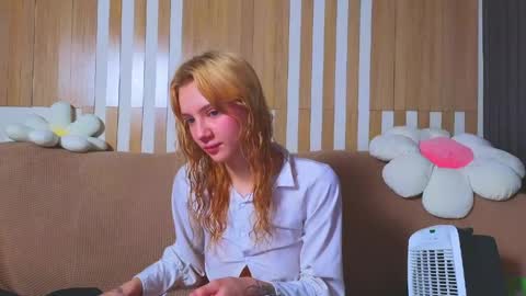 Snapshot of sweet_69billy chatting on April 1, 2026, 2:12 am Im Billy online show from April 1, 2026, 2:12 am