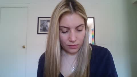 Sweet  alana online show from September 12, 2025, 5:13 pm