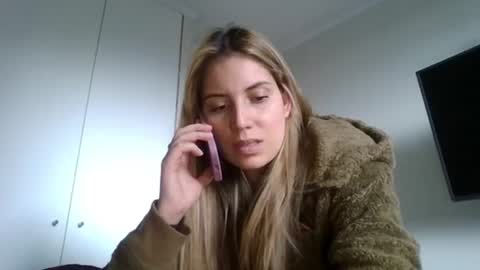 Sweet  alana online show from October 3, 2025, 7:00 pm