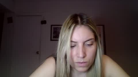 Sweet  alana online show from October 21, 2025, 11:05 pm