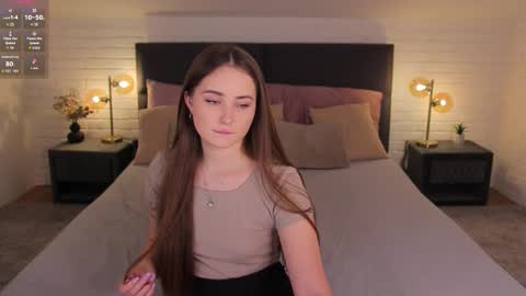 Snapshot of sweet__amily chatting on November 19, 2025, 1:22 pm Sweet Amily online show from November 19, 2025, 1:22 pm