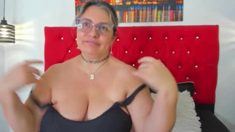 Snapshot of sweet__mature chatting on March 19, 2026, 5:17 pm Carolina online show from March 19, 2026, 5:17 pm