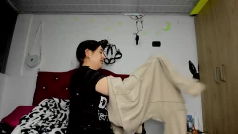 Snapshot of sweet__suck69bitch chatting on January 6, 2025, 1:20 am sweet__suck69bitch online show from January 6, 2025, 1:20 am