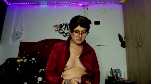 Snapshot of sweet__suck69bitch chatting on January 7, 2025, 2:42 am sweet__suck69bitch online show from January 7, 2025, 2:42 am