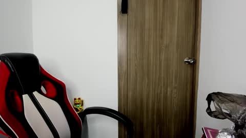 Snapshot of sweet__suck69bitch chatting on March 4, 2025, 5:00 am sweet__suck69bitch online show from March 4, 2025, 5:00 am