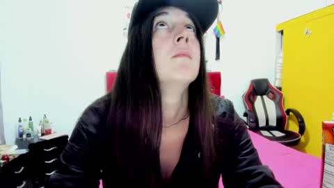 sweet__suck69bitch online show from May 4, 2026, 4:52 am
