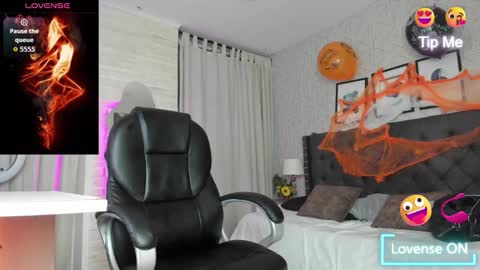 Snapshot of sweet__vanessa1 chatting on October 26, 2025, 3:45 am Vanessa online show from October 26, 2025, 3:45 am