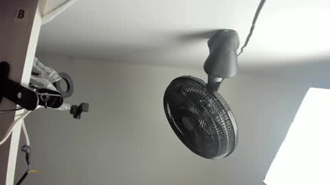 Snapshot of sweet__vanessa1 chatting on October 27, 2025, 4:49 am Vanessa online show from October 27, 2025, 4:49 am