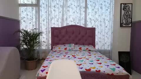 sweet_ahinara online show from September 13, 2025, 9:03 pm