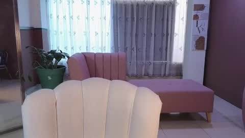 sweet_ahinara online show from December 15, 2025, 8:24 pm