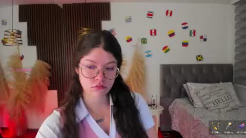 Snapshot of sweet_alicee__ chatting on July 6, 2026, 7:16 pm Alice online show from July 6, 2026, 7:16 pm
