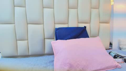 Amye  online show from December 2, 2025, 7:20 pm