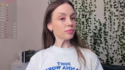 Snapshot of sweet_and_flirt chatting on November 15, 2025, 6:44 am Alice online show from November 15, 2025, 6:44 am