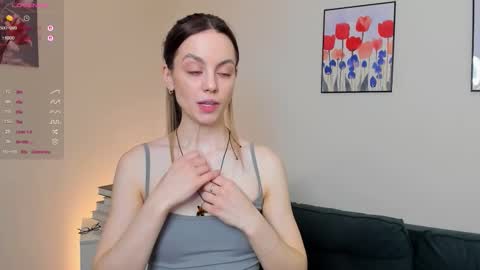 Snapshot of sweet_and_flirt chatting on December 2, 2025, 7:03 am Alice online show from December 2, 2025, 7:03 am