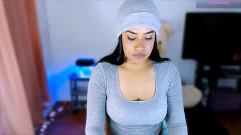 Stephanie online show from December 2, 2025, 5:02 am