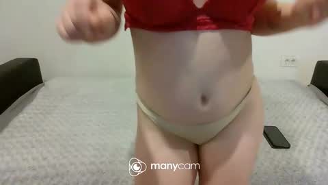 Snapshot of sweet_bluegirl chatting on February 17, 2025, 10:47 pm Sweet bluegirl online show from February 17, 2025, 10:47 pm