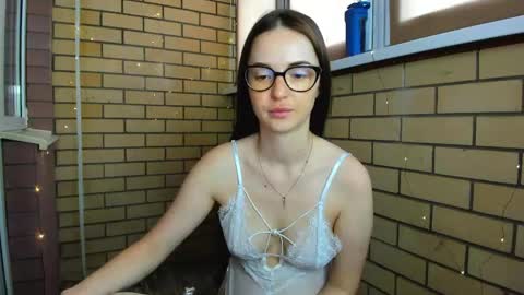 Snapshot of sweet_bun__ chatting on May 27, 2026, 9:50 am Christina online show from May 27, 2026, 9:50 am