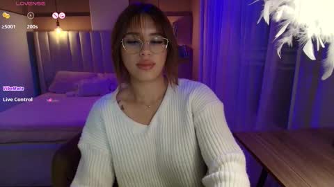 Camila online show from September 26, 2025, 2:15 am