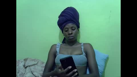 sweet_candie01 online show from January 19, 2026, 4:27 am