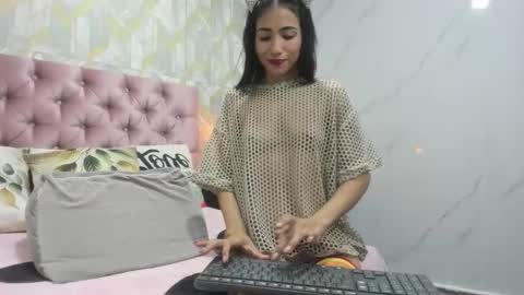 sweet_candy_sex1 online show from November 5, 2025, 12:54 am