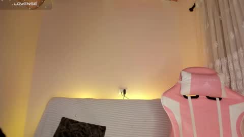 camil online show from January 17, 2025, 1:35 pm