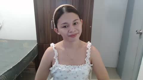 sweet_cassyxx online show from April 7, 2026, 9:32 am